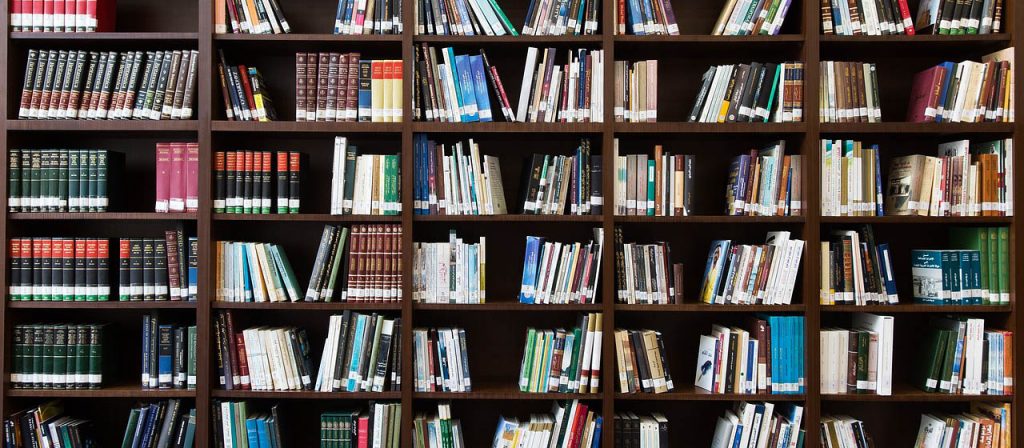 A library with shelves filled with books